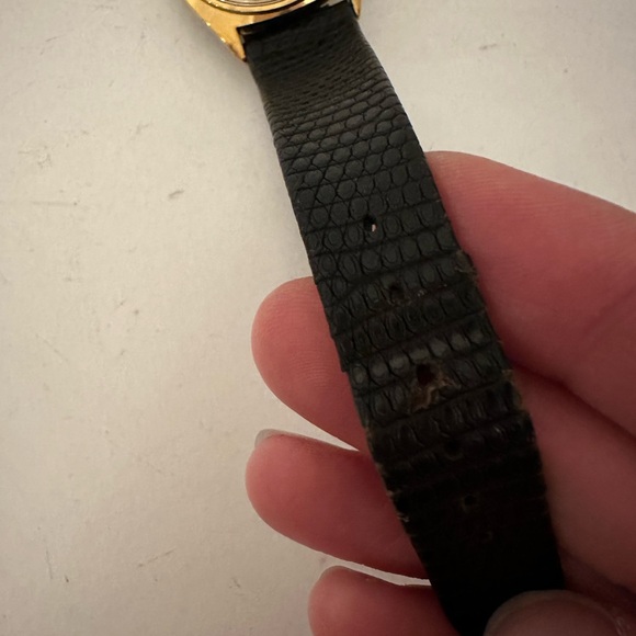 Vintage Disney Mickey Mouse Lorus Watch, Lorus by Seiko Mickey Mouse Watch 27mm - Picture 4 of 6